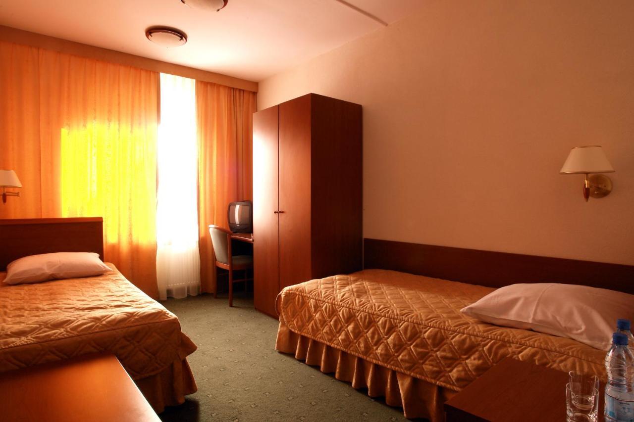 Hotel Zajazd Piastowski Kazimierz Dolny Room photo